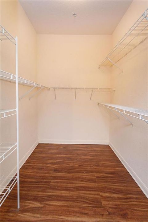 For Rent: $1,625 (1 beds, 1 baths, 751 Square Feet)