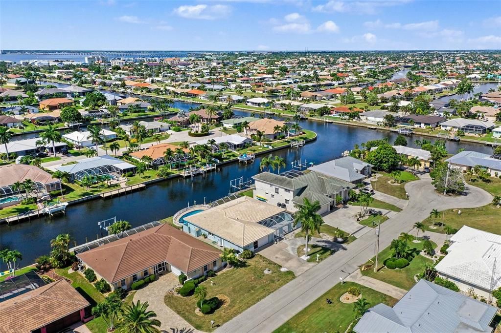 En Venta: $725,000 (3 camas, 2 baños, 2154 Pies cuadrados)