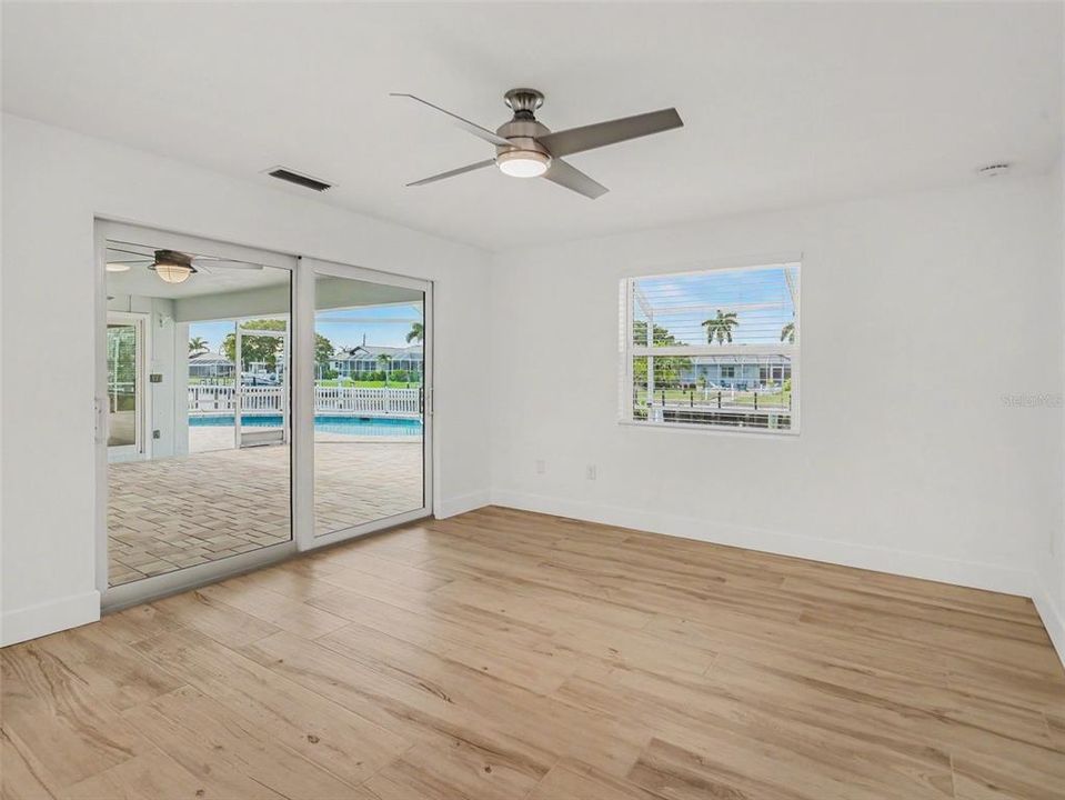 En Venta: $725,000 (3 camas, 2 baños, 2154 Pies cuadrados)