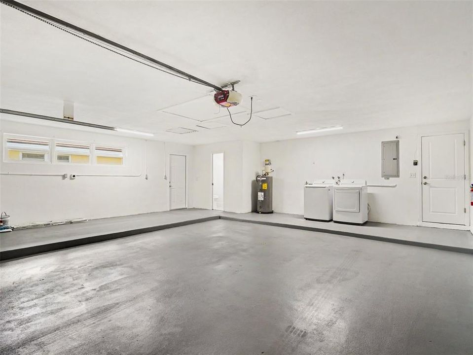 En Venta: $725,000 (3 camas, 2 baños, 2154 Pies cuadrados)