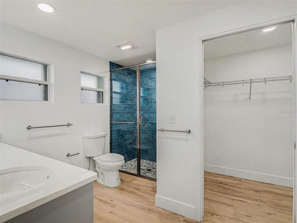 En Venta: $725,000 (3 camas, 2 baños, 2154 Pies cuadrados)