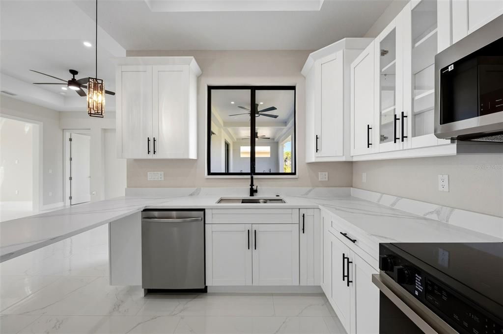 En Venta: $415,000 (3 camas, 2 baños, 1531 Pies cuadrados)