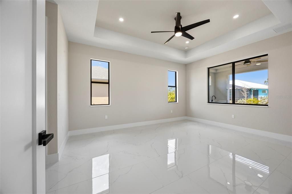 En Venta: $415,000 (3 camas, 2 baños, 1531 Pies cuadrados)