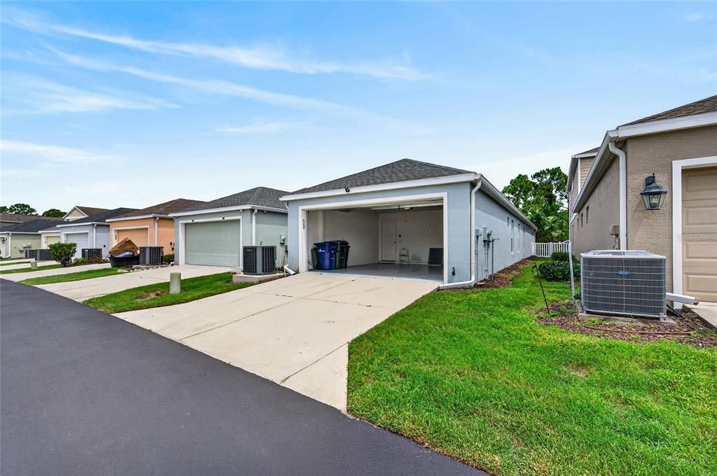 For Sale: $309,700 (2 beds, 2 baths, 1255 Square Feet)