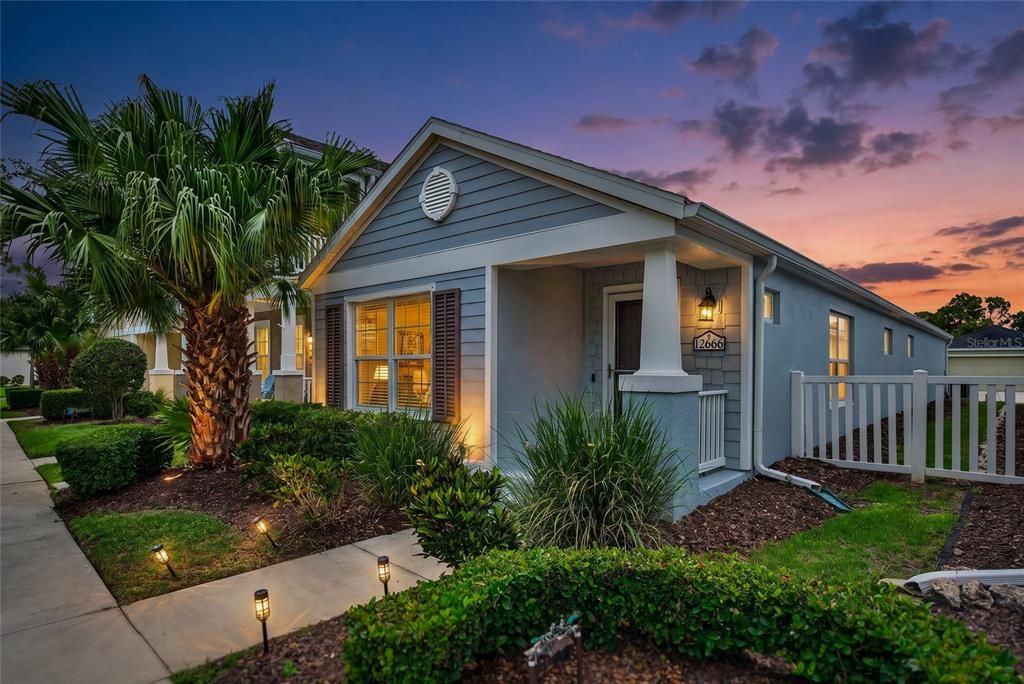 For Sale: $309,700 (2 beds, 2 baths, 1255 Square Feet)