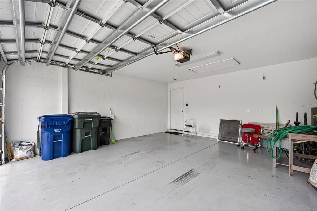 For Sale: $309,700 (2 beds, 2 baths, 1255 Square Feet)