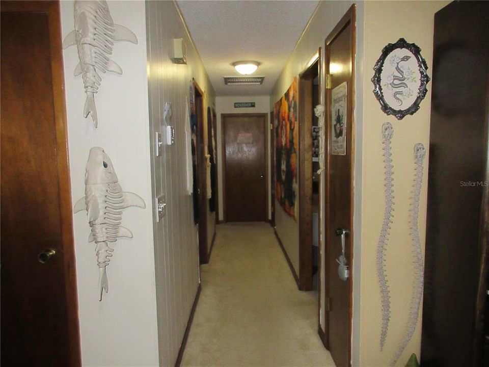 For Sale: $179,900 (3 beds, 2 baths, 1572 Square Feet)