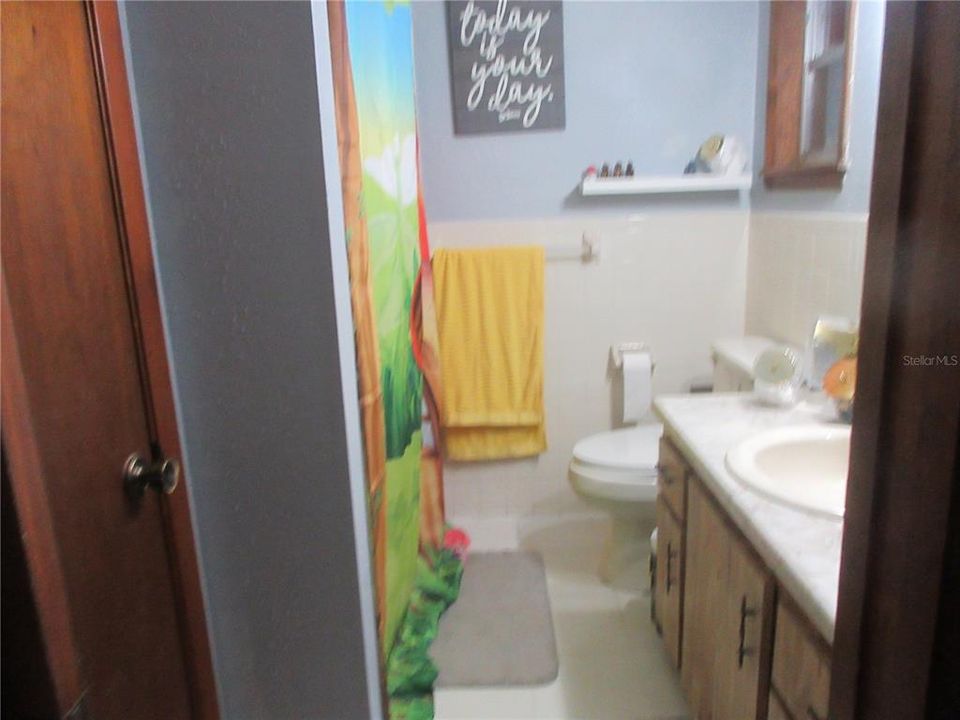 For Sale: $179,900 (3 beds, 2 baths, 1572 Square Feet)