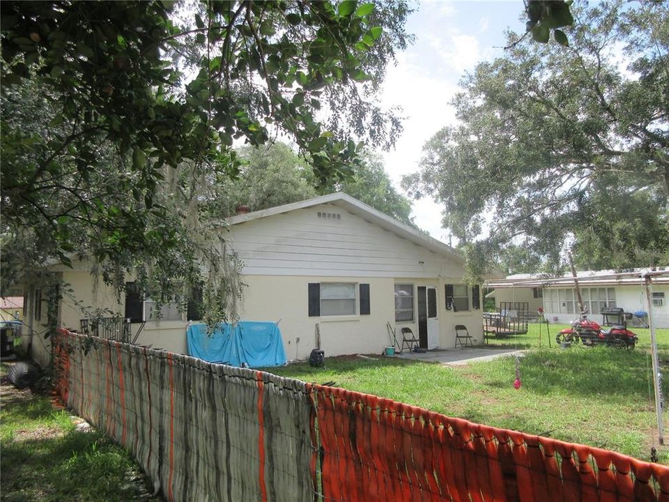 For Sale: $179,900 (3 beds, 2 baths, 1572 Square Feet)