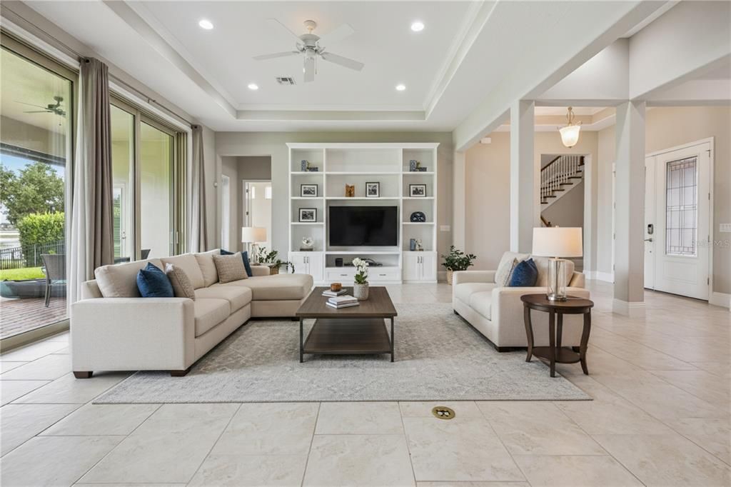 For Sale: $1,895,000 (5 beds, 5 baths, 4641 Square Feet)