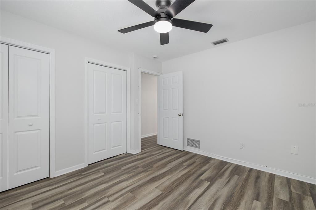 For Rent: $2,500 (2 beds, 1 baths, 1422 Square Feet)