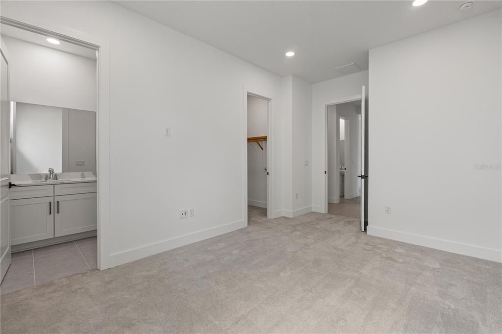 For Sale: $1,199,000 (4 beds, 3 baths, 2828 Square Feet)