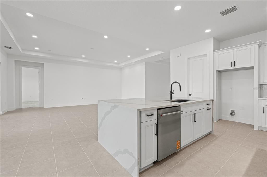 For Sale: $1,199,000 (4 beds, 3 baths, 2828 Square Feet)
