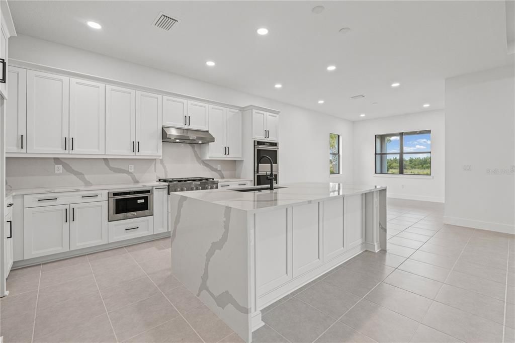 For Sale: $1,199,000 (4 beds, 3 baths, 2828 Square Feet)
