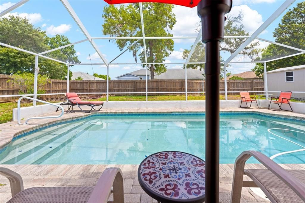 For Sale: $350,000 (3 beds, 2 baths, 1539 Square Feet)