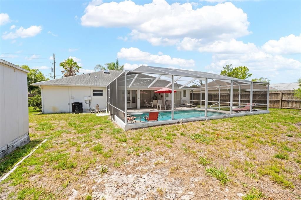 For Sale: $350,000 (3 beds, 2 baths, 1539 Square Feet)