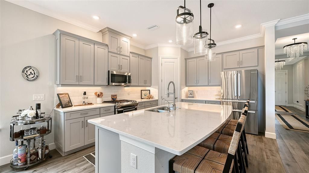 For Sale: $1,379,000 (3 beds, 3 baths, 2101 Square Feet)
