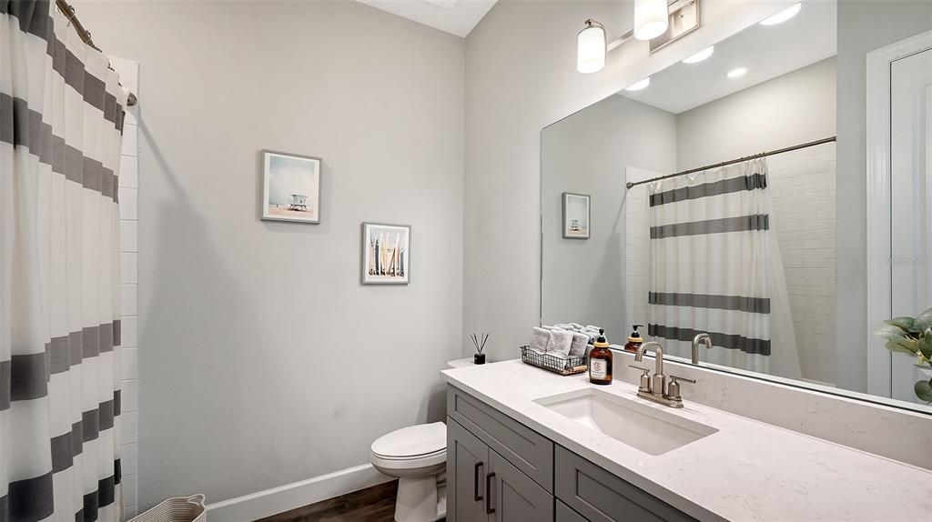 For Sale: $1,379,000 (3 beds, 3 baths, 2101 Square Feet)