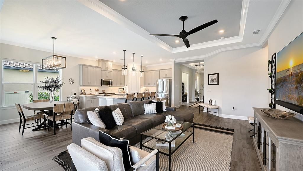For Sale: $1,379,000 (3 beds, 3 baths, 2101 Square Feet)