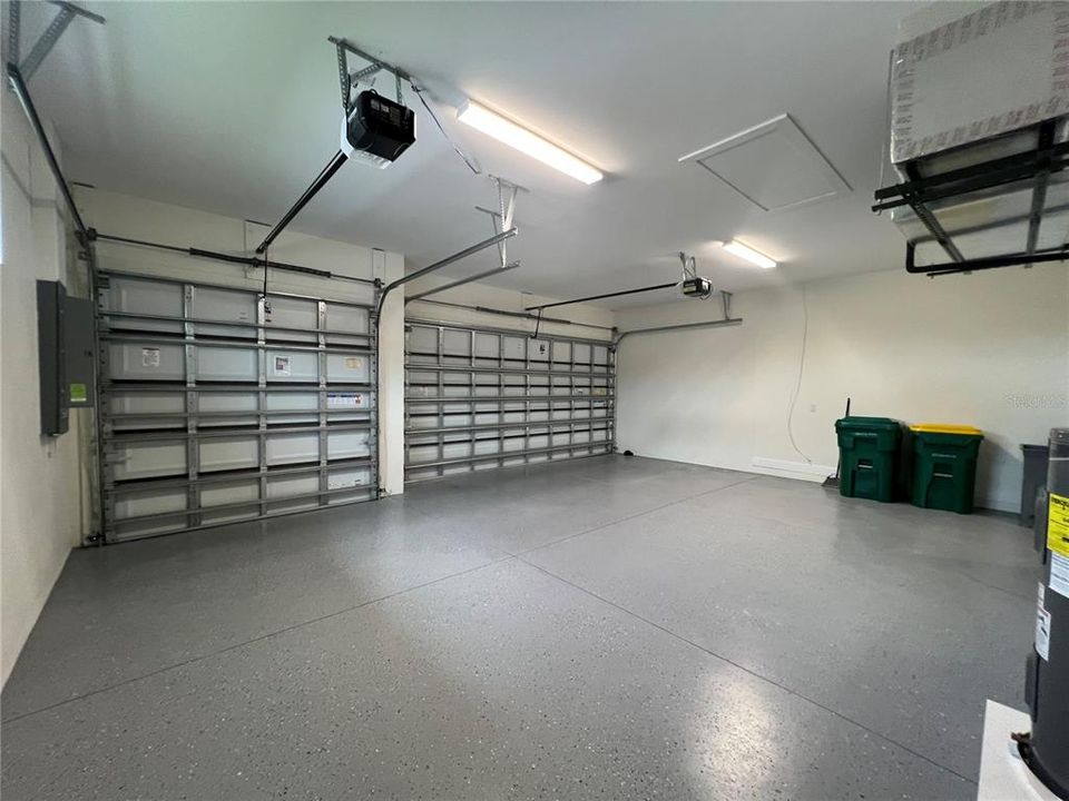 For Rent: $2,600 (3 beds, 3 baths, 2264 Square Feet)