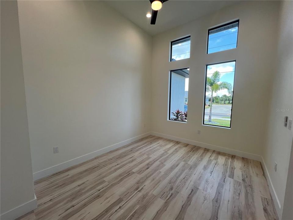 For Rent: $2,600 (3 beds, 3 baths, 2264 Square Feet)