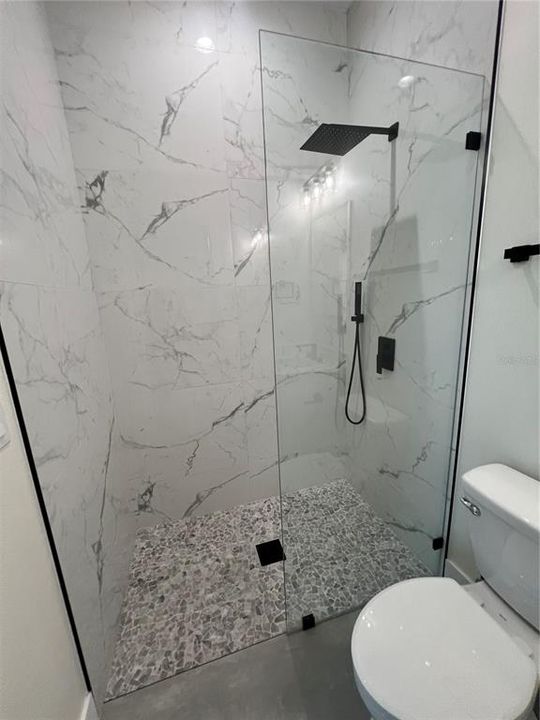 For Rent: $2,600 (3 beds, 3 baths, 2264 Square Feet)