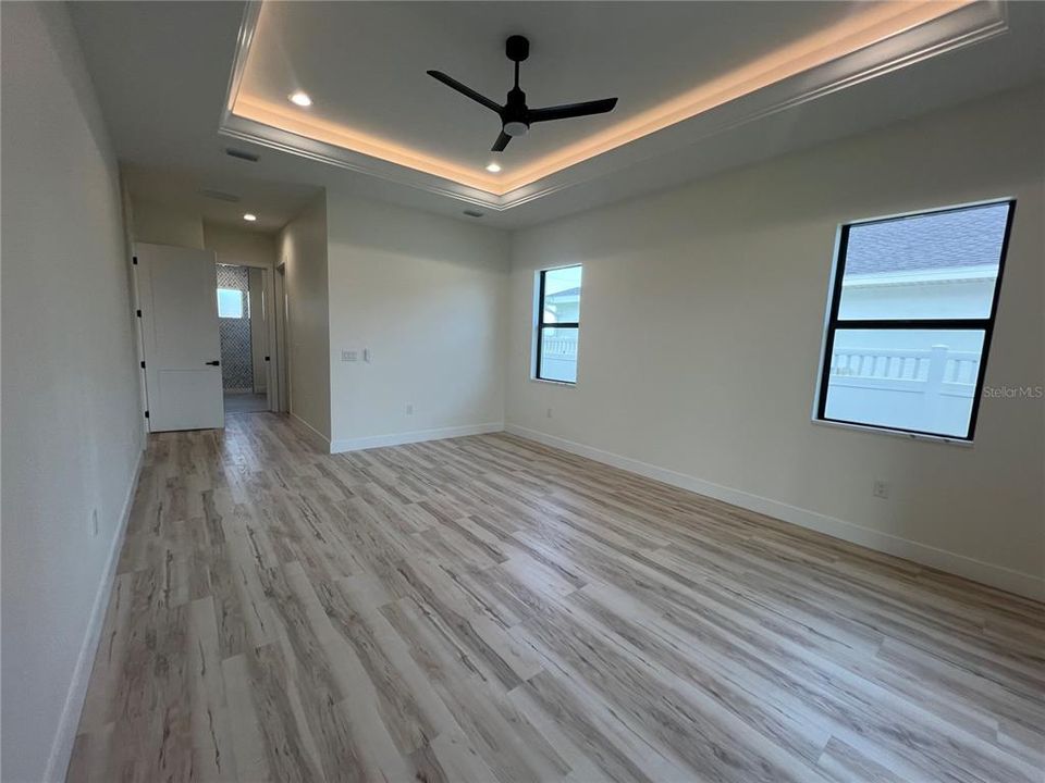 For Rent: $2,600 (3 beds, 3 baths, 2264 Square Feet)