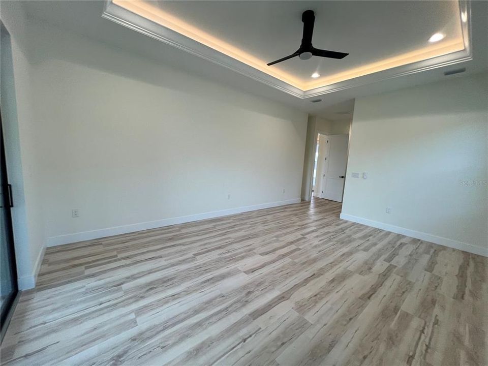 For Rent: $2,600 (3 beds, 3 baths, 2264 Square Feet)