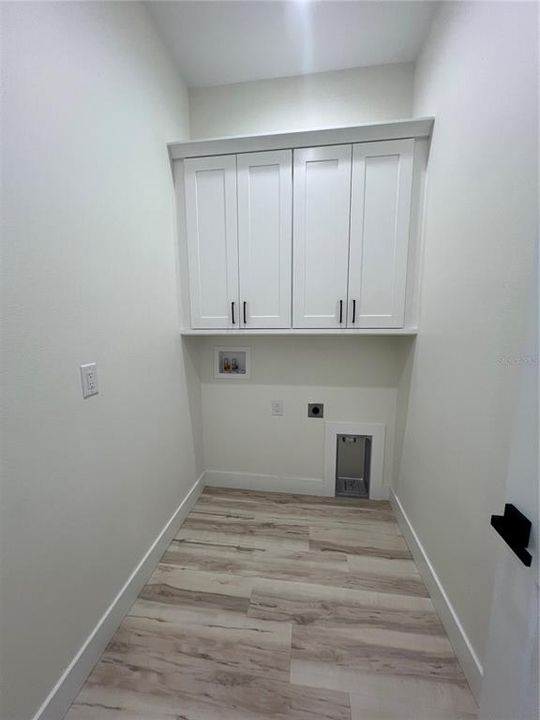 For Rent: $2,600 (3 beds, 3 baths, 2264 Square Feet)