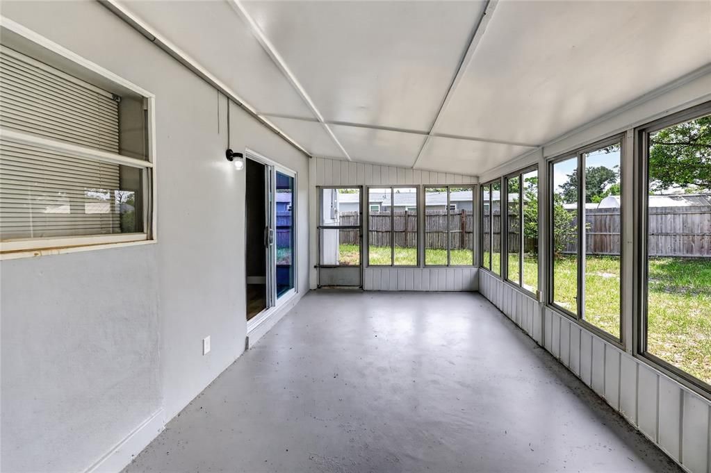 待售: $269,999 (2 贝兹, 2 浴室, 1251 平方英尺)