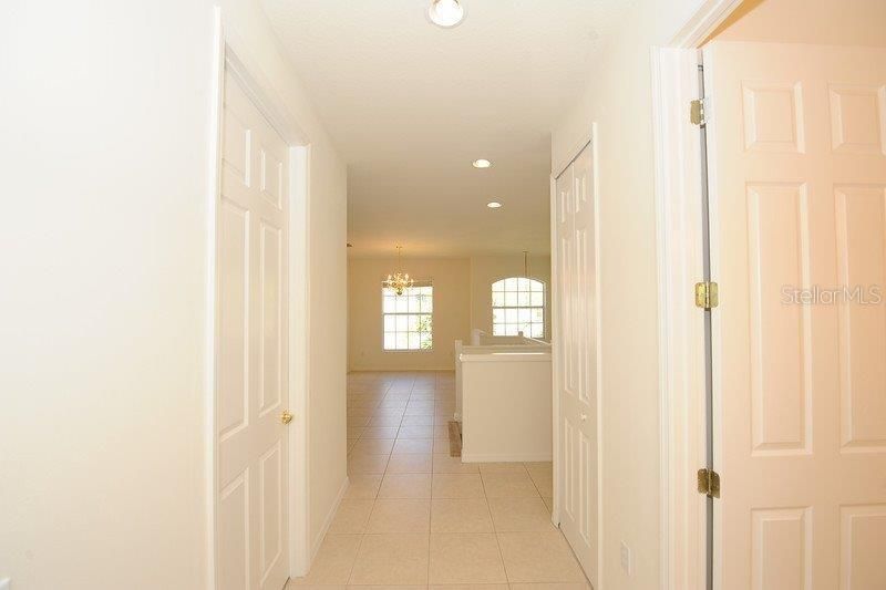 En Venta: $395,000 (3 camas, 2 baños, 2045 Pies cuadrados)