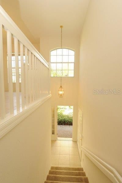 En Venta: $395,000 (3 camas, 2 baños, 2045 Pies cuadrados)