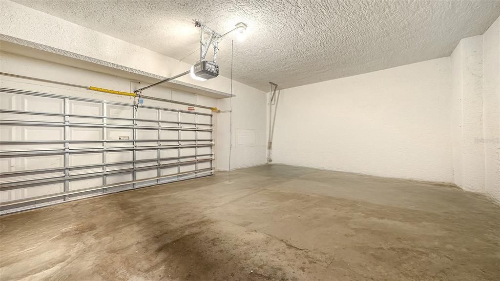 Active With Contract: $329,500 (3 beds, 2 baths, 2045 Square Feet)