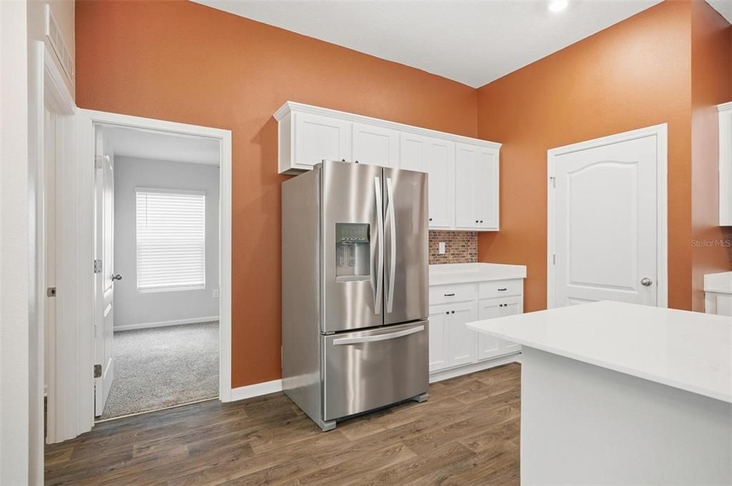 For Sale: $299,900 (4 beds, 2 baths, 1778 Square Feet)