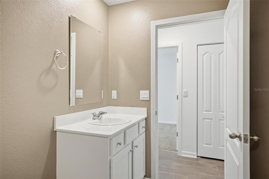 For Sale: $299,900 (4 beds, 2 baths, 1778 Square Feet)