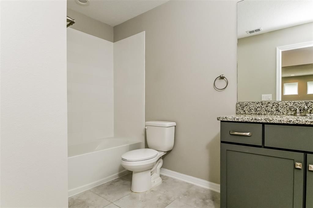 For Sale: $400,000 (3 beds, 2 baths, 2116 Square Feet)