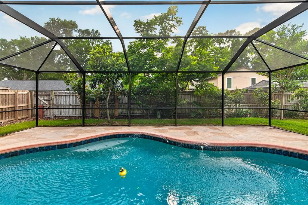На продажу: $579,999 (4 спален, 3 ванн, 2432 Квадратных фут)