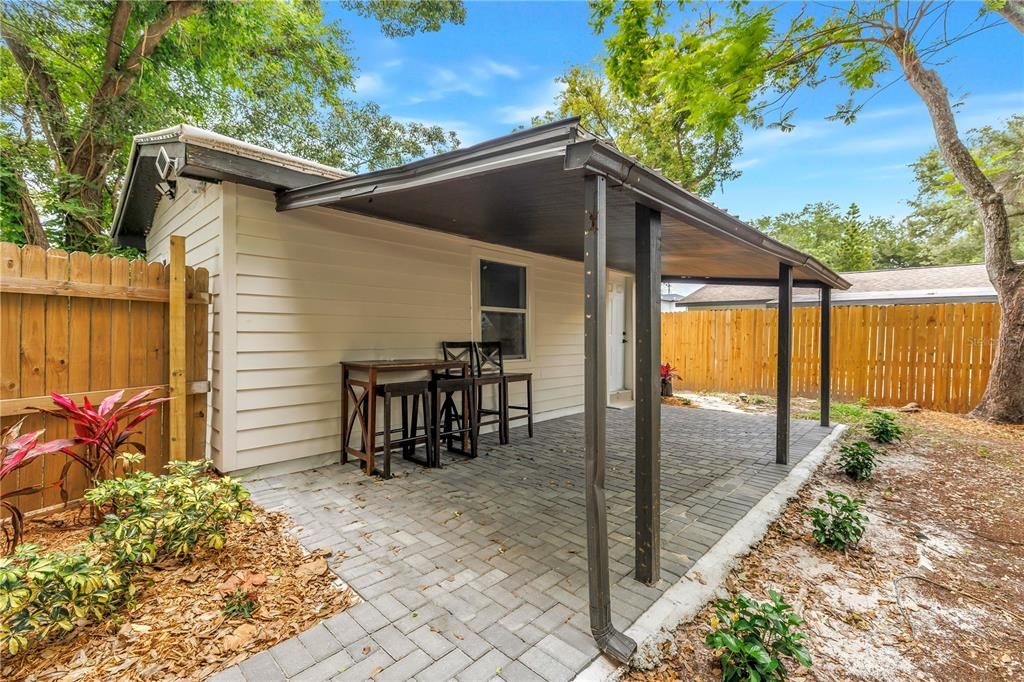 For Rent: $1,195 (1 beds, 1 baths, 288 Square Feet)