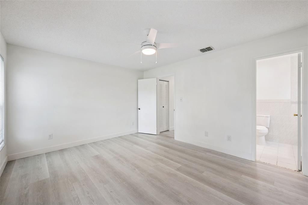 待售: $387,900 (2 贝兹, 2 浴室, 1312 平方英尺)