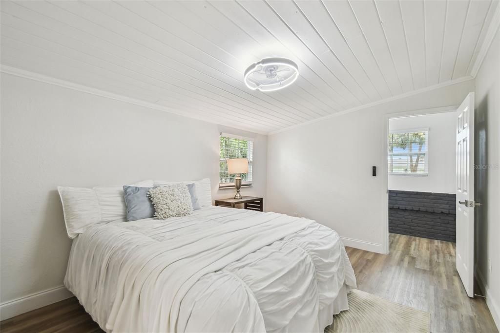 For Sale: $475,000 (4 beds, 2 baths, 1638 Square Feet)