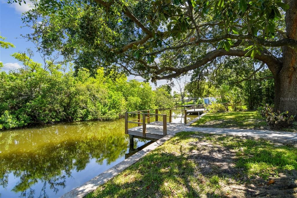 For Sale: $475,000 (4 beds, 2 baths, 1638 Square Feet)