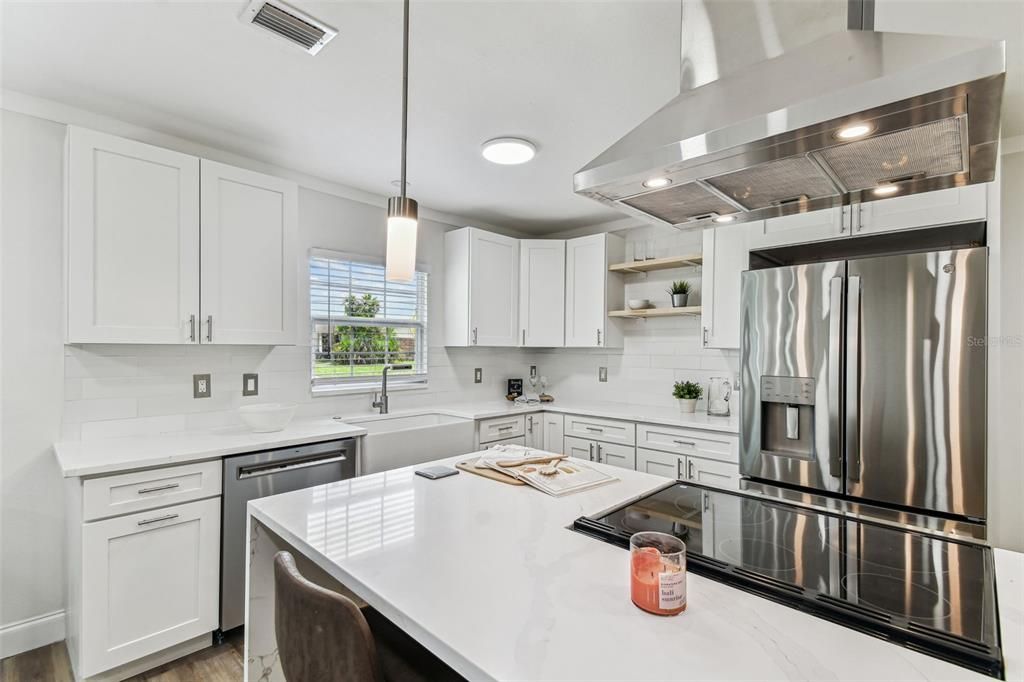 For Sale: $475,000 (4 beds, 2 baths, 1638 Square Feet)