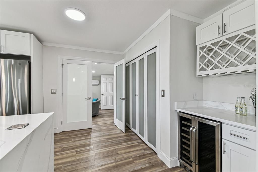 For Sale: $475,000 (4 beds, 2 baths, 1638 Square Feet)