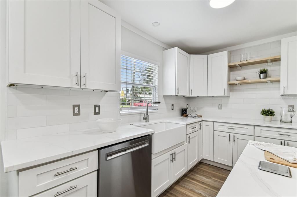 For Sale: $475,000 (4 beds, 2 baths, 1638 Square Feet)