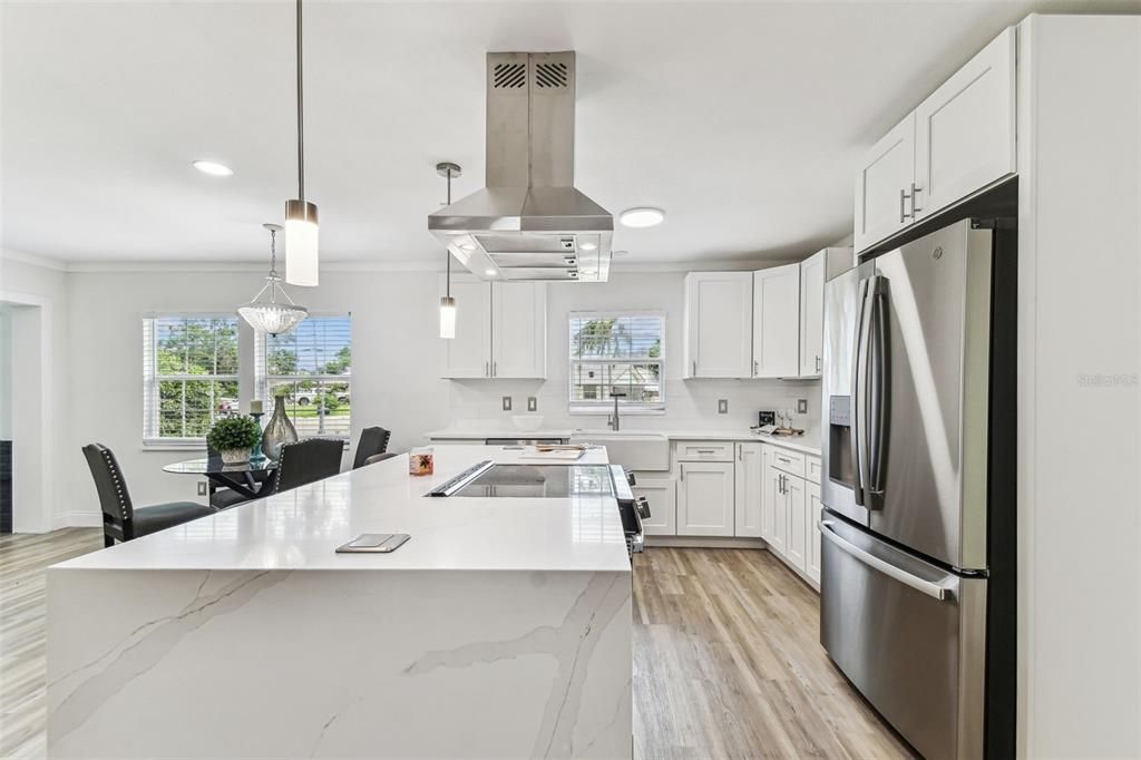 For Sale: $475,000 (4 beds, 2 baths, 1638 Square Feet)