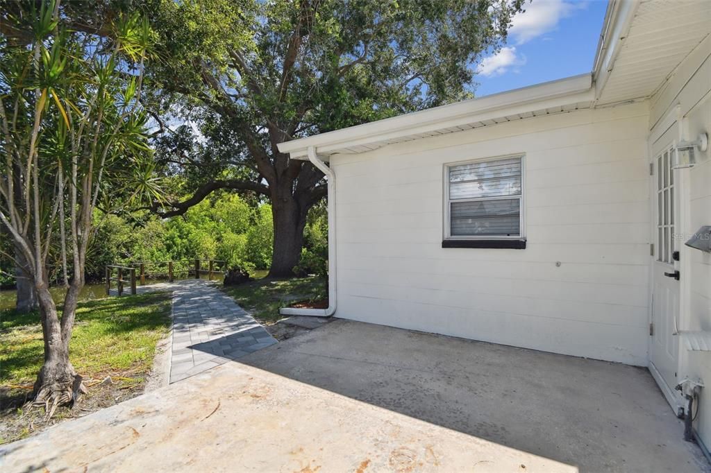 For Sale: $475,000 (4 beds, 2 baths, 1638 Square Feet)