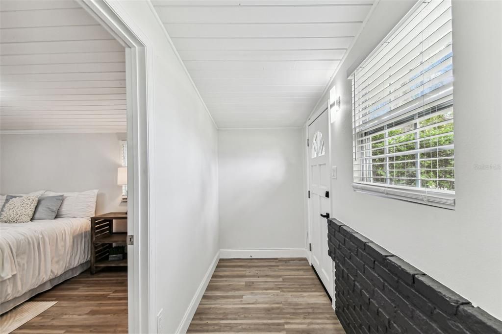 For Sale: $475,000 (4 beds, 2 baths, 1638 Square Feet)