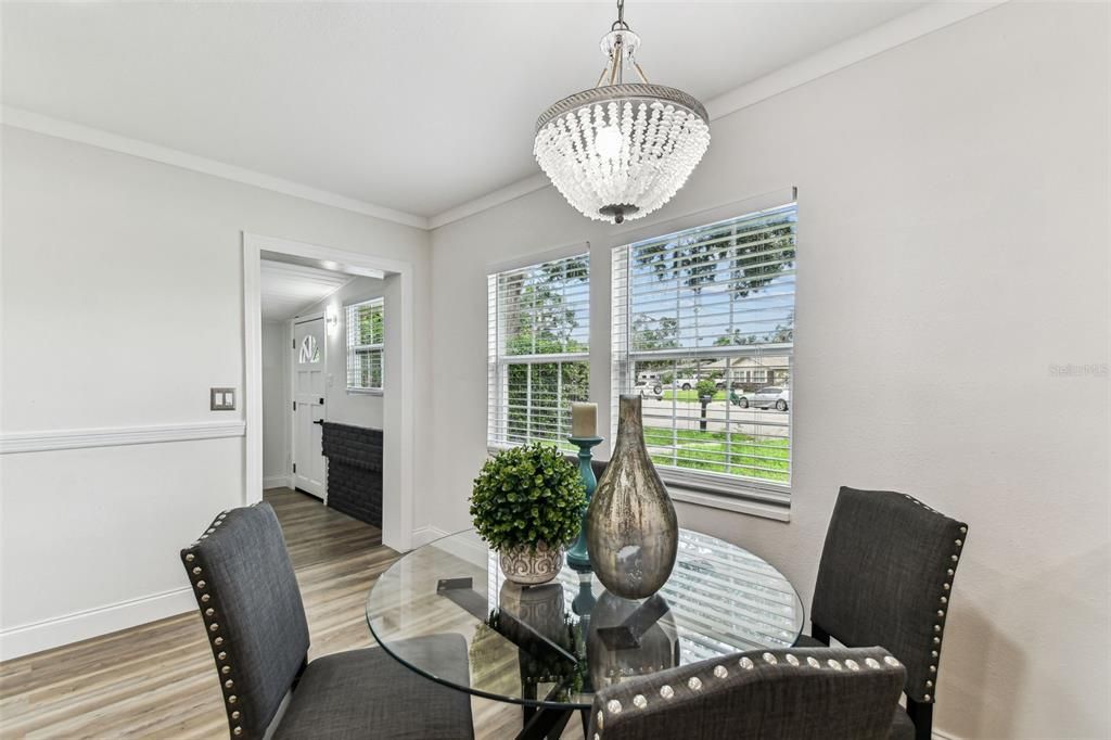 For Sale: $475,000 (4 beds, 2 baths, 1638 Square Feet)