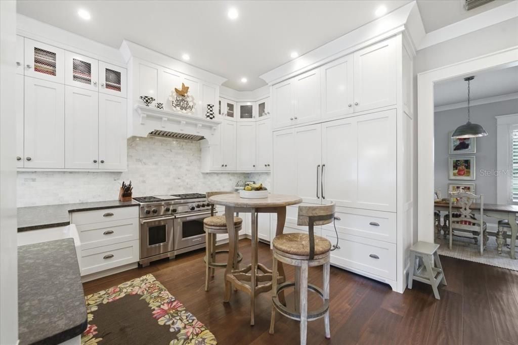 For Sale: $2,300,000 (4 beds, 2 baths, 3542 Square Feet)