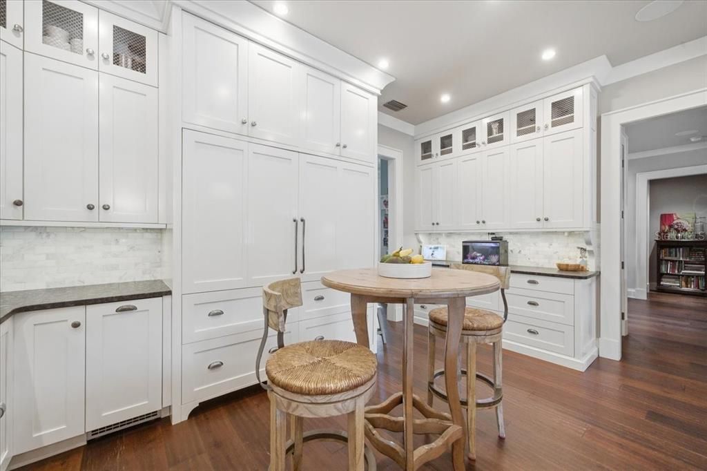 For Sale: $2,300,000 (4 beds, 2 baths, 3542 Square Feet)